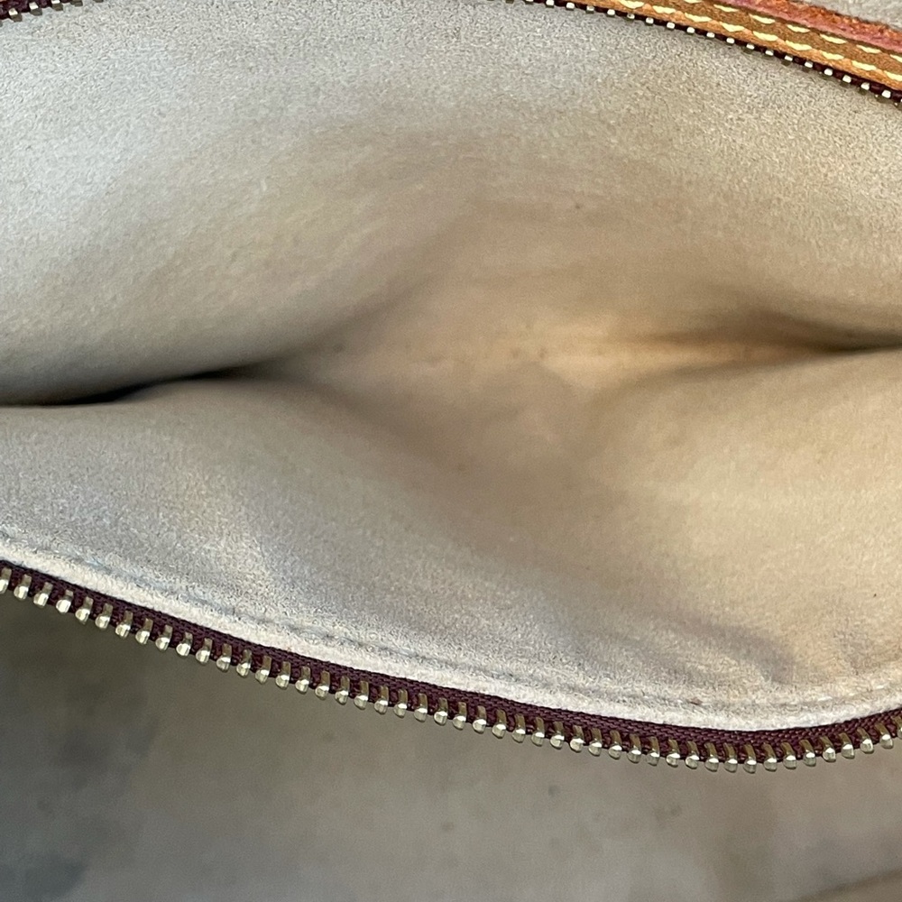 Louis Vuitton Babylone shoulder bag with zipper - Picture 11 of 13